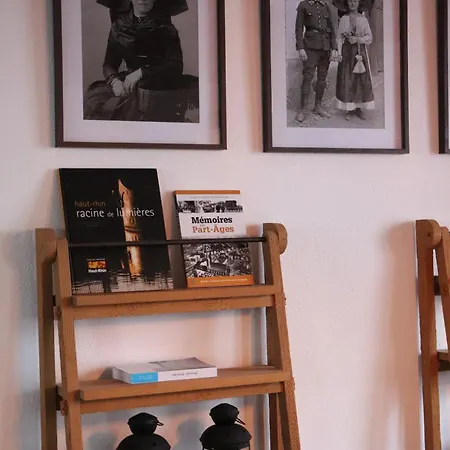 Le De La Riviere アパート