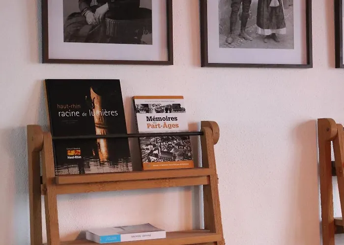 Le De La Riviere アパート