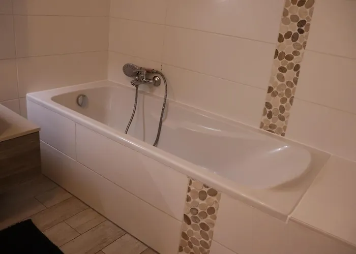 Le De La Riviere アパート